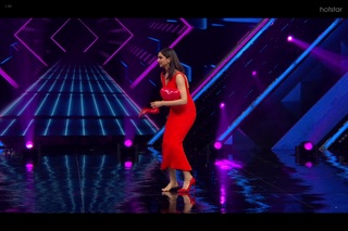 Deepika Padukone feet photo thumbnail