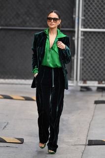 Eiza González feet photo thumbnail