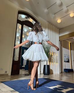 Carolina Ardohain feet photo thumbnail