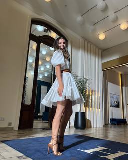Carolina Ardohain feet photo thumbnail