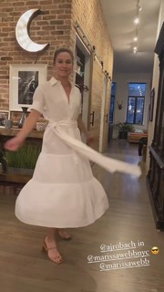 Amy Robach feet photo thumbnail