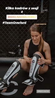 Karolina Kowalkiewicz feet photo thumbnail
