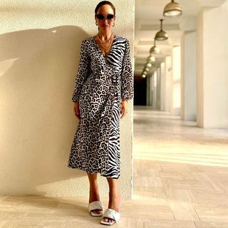 Myleene Klass feet photo thumbnail