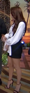 Tania Rincón feet photo thumbnail