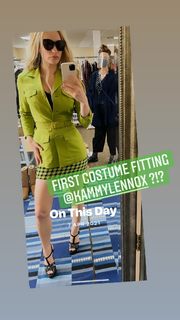 Lily James feet photo thumbnail
