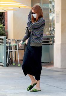 Kendall Jenner feet photo thumbnail