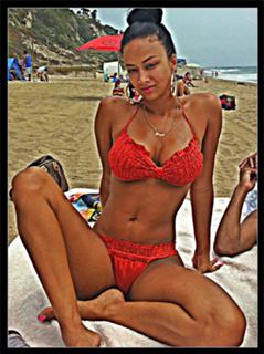 Draya Michele feet photo thumbnail