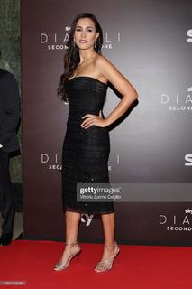 Caterina Balivo feet photo thumbnail
