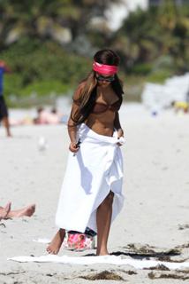 Angela Simmons feet photo thumbnail