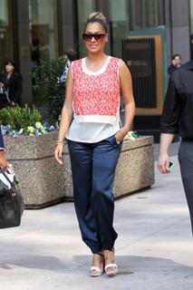 La La Anthony feet photo thumbnail