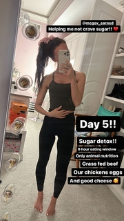 Brittney Smith feet photo thumbnail