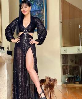Maribel Guardia feet photo thumbnail