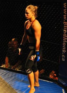 Ronda Rousey feet photo thumbnail