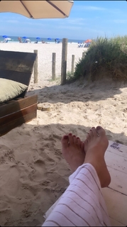 Franciely Freduzeski feet photo thumbnail