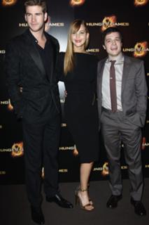 Jennifer Lawrence feet photo thumbnail