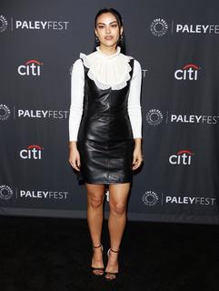 Camila Mendes feet photo thumbnail