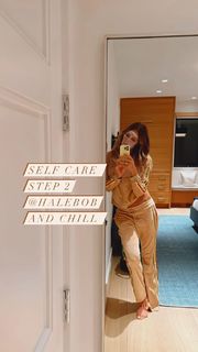 Kelly Bensimon feet photo thumbnail