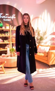 Sofia Richie feet photo thumbnail