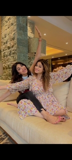 Shilpa Shetty Kundra feet photo thumbnail