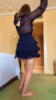 Hina Khan feet photo thumbnail
