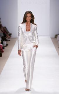 Izabel Goulart feet photo thumbnail