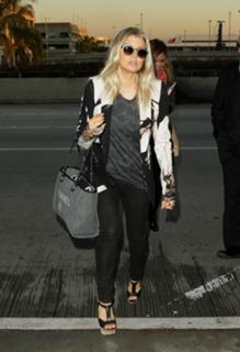 Fergie feet photo thumbnail