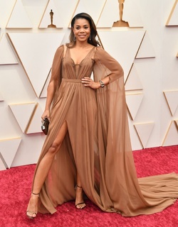 Regina Hall feet photo thumbnail