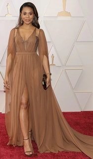 Regina Hall feet photo thumbnail