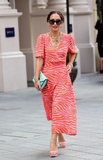 Myleene Klass feet photo thumbnail