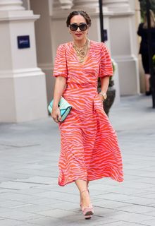 Myleene Klass feet photo thumbnail