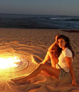 Elisabetta Canalis feet photo thumbnail