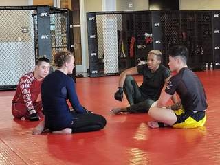 Valentina Shevchenko feet photo thumbnail