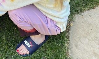 Emma Roberts feet photo thumbnail