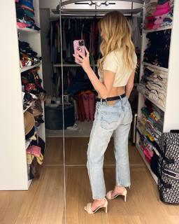 Chiara Ferragni feet photo thumbnail