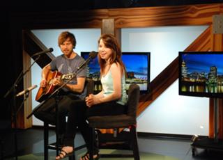 Carly Rae Jepsen feet photo 1