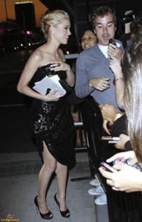 Amber Heard feet photo thumbnail