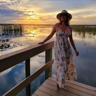 Lívia Andrade feet photo thumbnail