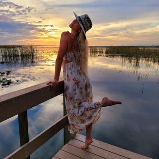 Lívia Andrade feet photo thumbnail