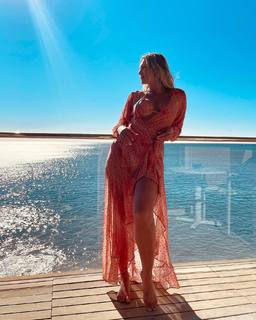 Lívia Andrade feet photo thumbnail