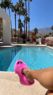 Karrueche Tran feet photo thumbnail