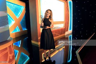 Giada De Laurentiis feet photo thumbnail