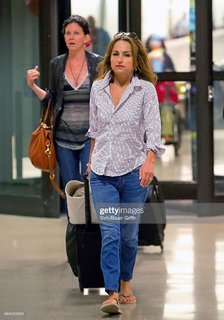 Giada De Laurentiis feet photo thumbnail