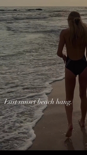 Laura Vandervoort feet photo thumbnail