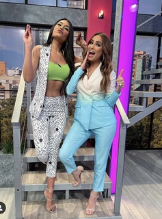 Cynthia Rodríguez feet photo thumbnail