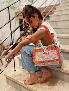 Giovanna Lancellotti feet photo thumbnail