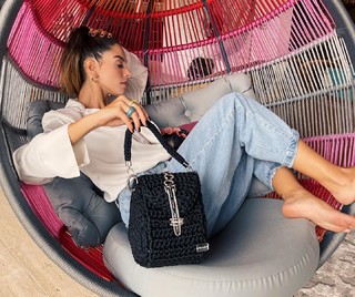 Giovanna Lancellotti feet photo thumbnail