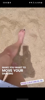 Katheryn Winnick feet photo thumbnail