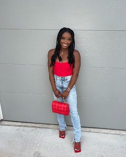 Simone Biles feet photo thumbnail