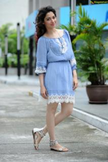 Tamannaah Bhatia feet photo thumbnail