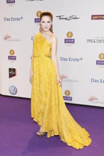 Lena Meyer-Landrut feet photo thumbnail